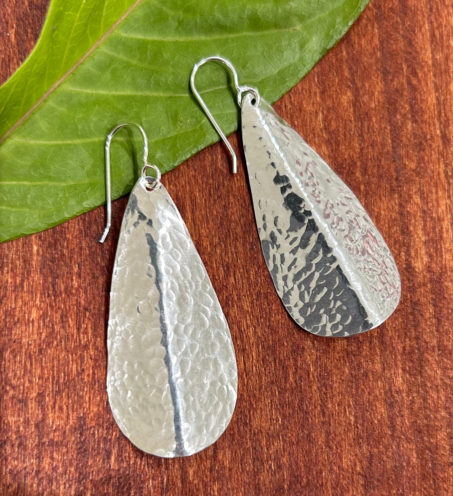 Leaf Round Hammer Earrings