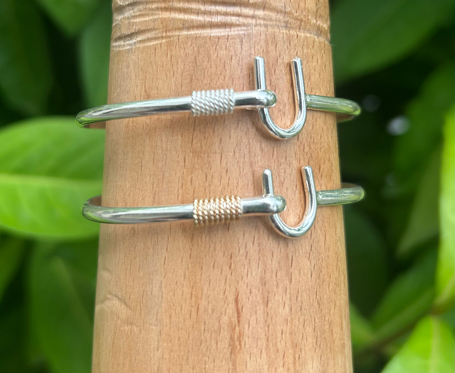 3mm Crucian Hook Bracelet