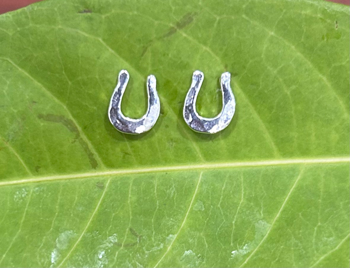 Tiny Hook Studs