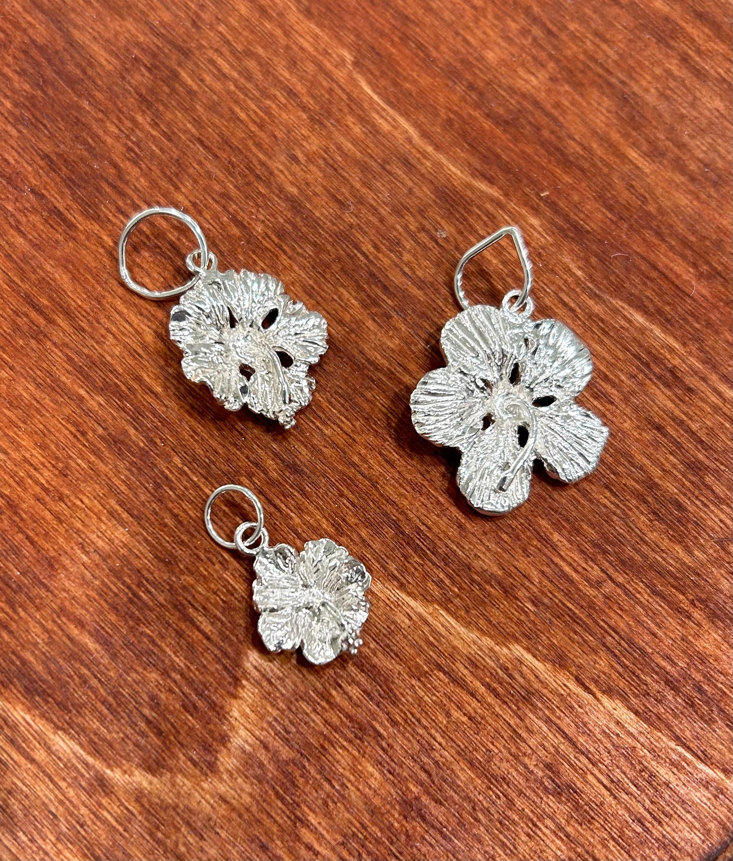 Hibiscus Pendant/Charm