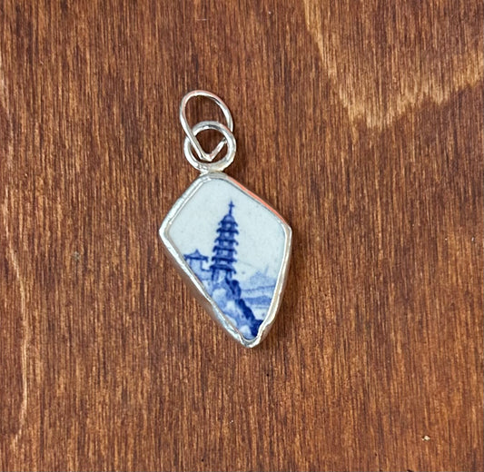 Fortaleza Chaney Pendant