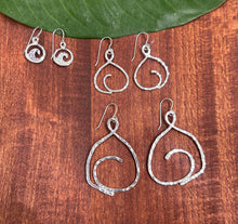 Load image into Gallery viewer, Wave Earrings
