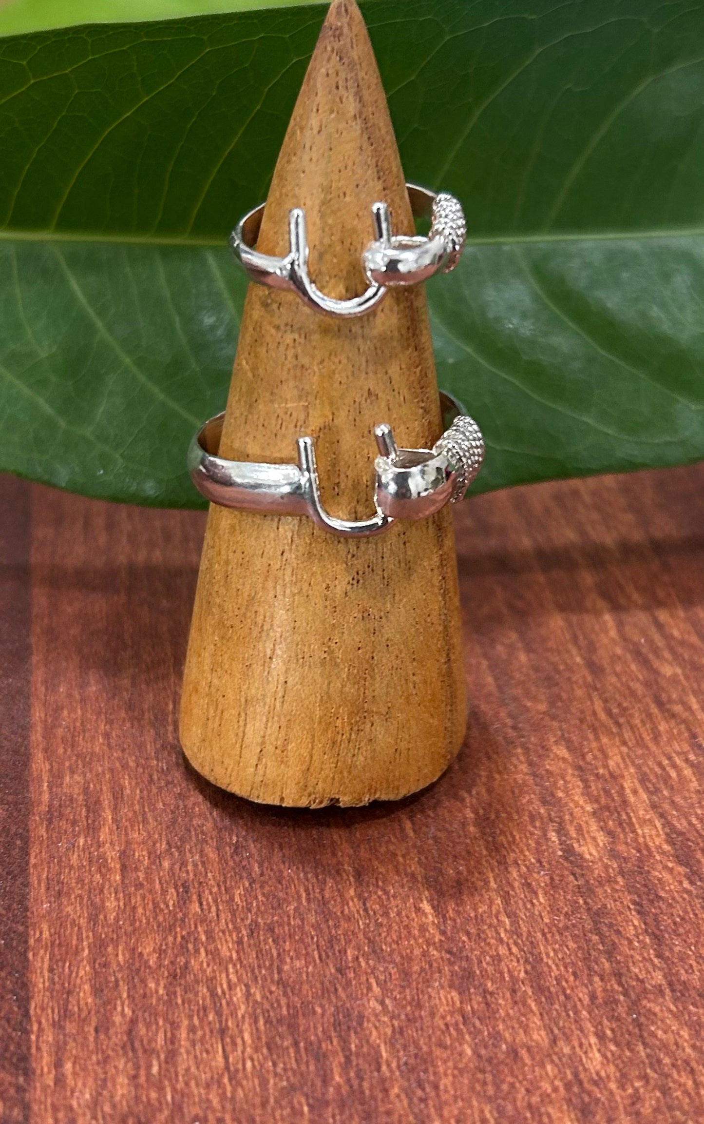 Crucian Hook Ring