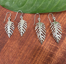 Load image into Gallery viewer, Leaf Earrings
