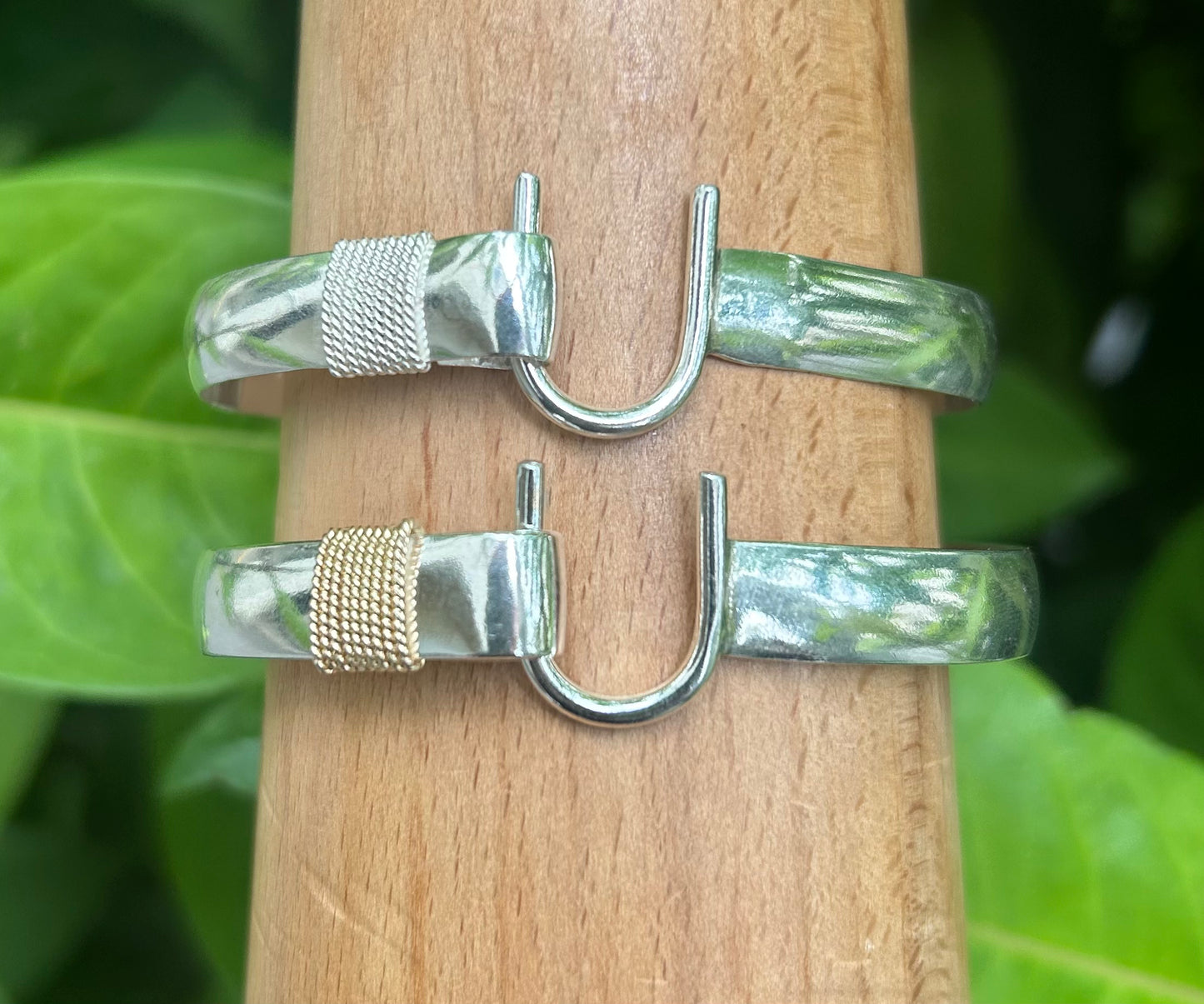 8mm Crucian Hook Bracelet