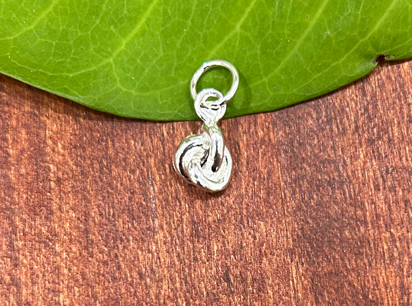 Knot Charm/Pendant