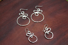 Load image into Gallery viewer, Twist &amp; Turn Earrings
