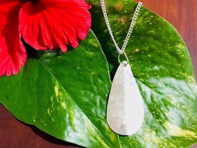 LeafRound Hammer  Pendant