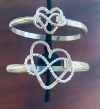 Load image into Gallery viewer, Infinity Love Bracelet

