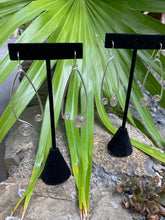 Load image into Gallery viewer, J’ouvert Earrings
